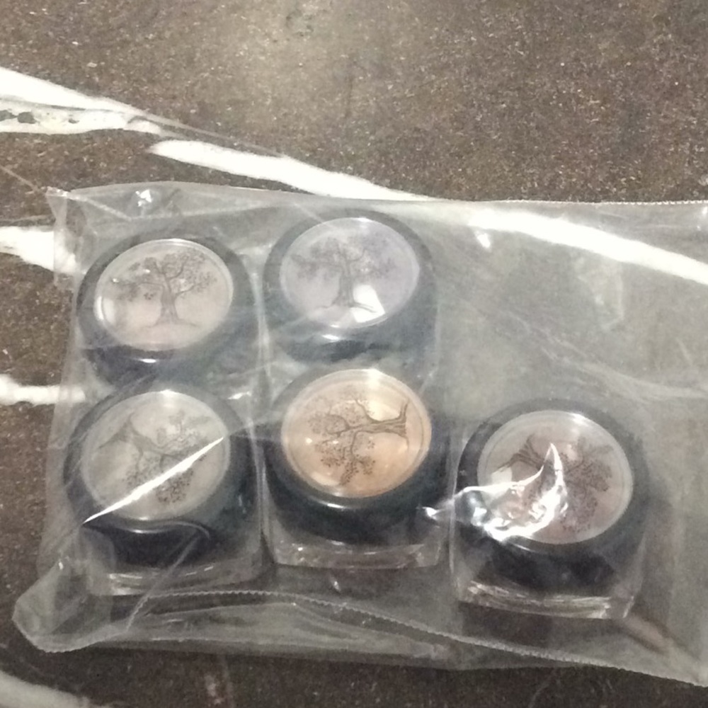 Kmso Makeup - image 2